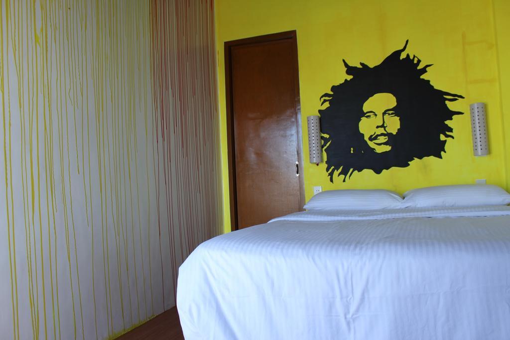 Mnl Boracay Hostel *